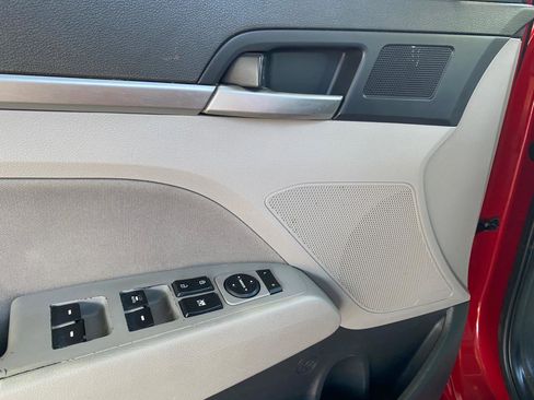 Used 2020 Hyundai Elantra Value Edition FWD image 24