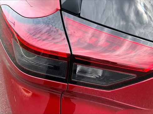 Used 2025 Nissan Rogue S FWD image 23