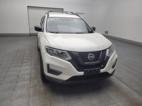 Used 2018 Nissan Rogue SV AWD/4WD image 14