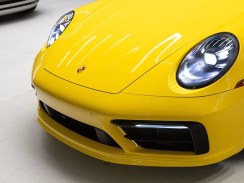 Certified 2022 Porsche 911 Carrera S RWD image 35