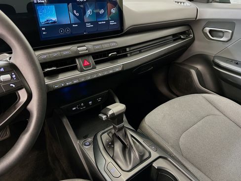 Used 2025 Kia K4 LXS FWD image 26