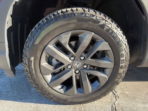 Used 2023 Honda Ridgeline Sport image 12