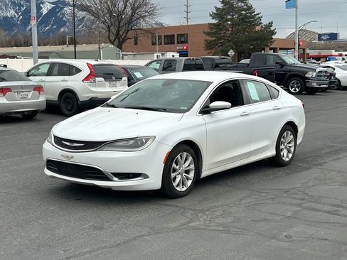 Used 2015 Chrysler 200 C image 8