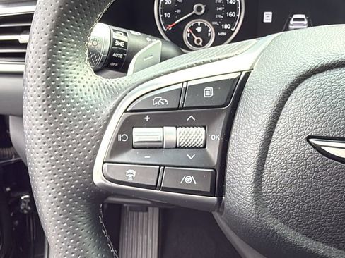 Used 2026 Genesis G70 2.5T image 23