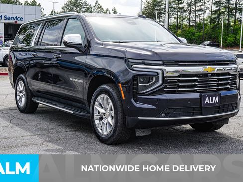 Used 2025 Chevrolet Suburban Premier AWD/4WD image 5