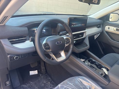 New 2026 Ford Explorer Active image 11