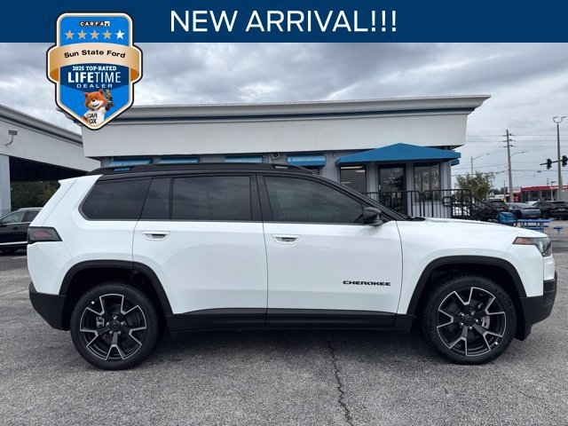 Used 2026 Jeep Cherokee Overland AWD/4WD image 1