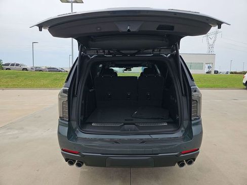 New 2026 Chevrolet Suburban RST AWD/4WD image 27