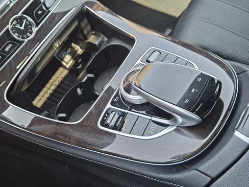 Used 2019 Mercedes-Benz E 300 image 16