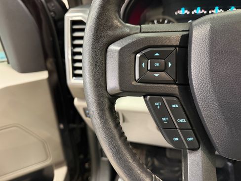 Used 2020 Ford F150 XLT w/ Equipment Group 302A Luxury AWD/4WD image 17