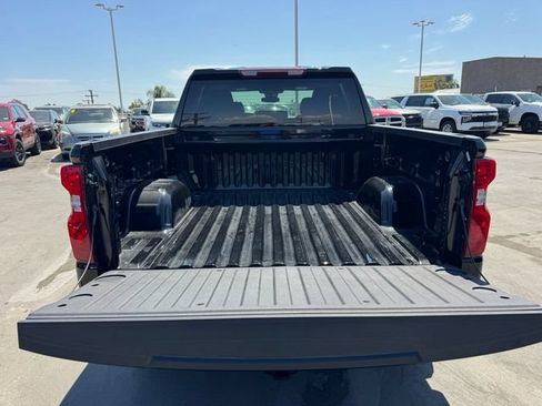 Used 2025 Chevrolet Silverado 1500 LT AWD/4WD image 9