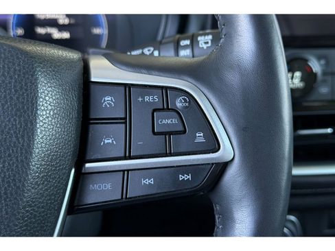 Used 2024 Toyota Grand Highlander AWD image 30