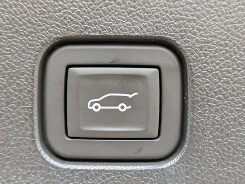 Used 2024 Chevrolet Traverse RS w/ LPO, Floor Liner Package image 14