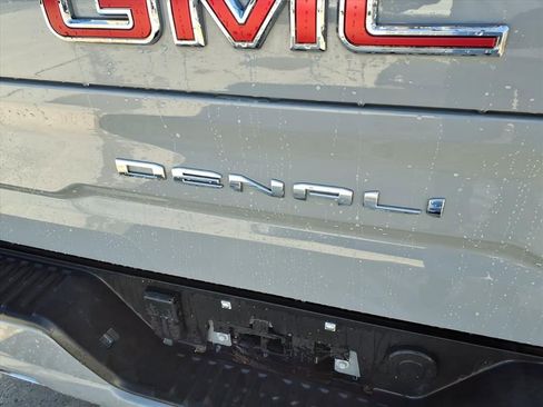Used 2025 GMC Sierra 1500 Denali image 5