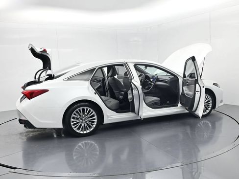 Used 2022 Toyota Avalon Limited w/ Advanced Safety Package FWD image 70