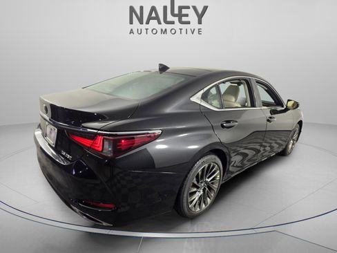 New 2025 Lexus ES 350 Ultra Luxury image 5