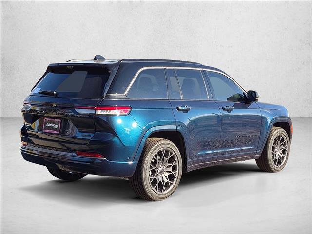 New 2027 Jeep Grand Cherokee Summit AWD/4WD image 2