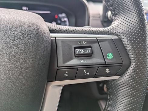 Used 2024 Mitsubishi Outlander SE AWD/4WD image 23