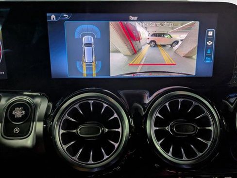 New 2025 Mercedes-Benz GLB 250 image 12