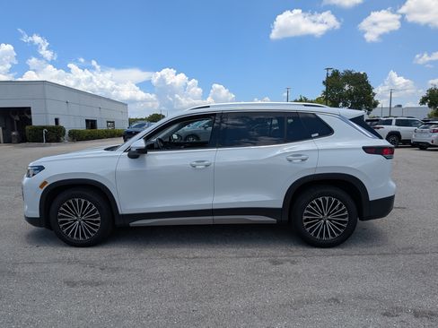 Used 2025 Volkswagen Tiguan S w/ 18" Wheel Package FWD image 7