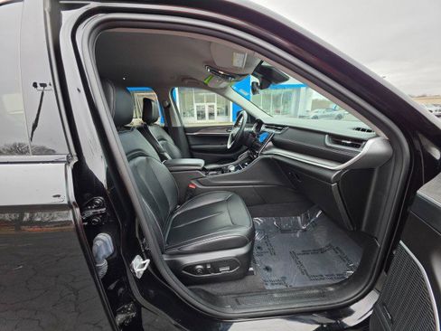 Used 2021 Jeep Grand Cherokee L Limited image 13