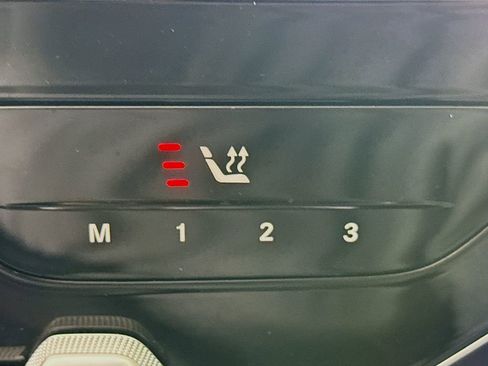 Used 2024 Mercedes-Benz C 43 AMG 4MATIC Sedan image 19