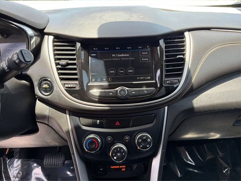 Used 2019 Chevrolet Trax LT w/ Redline Edition FWD image 14