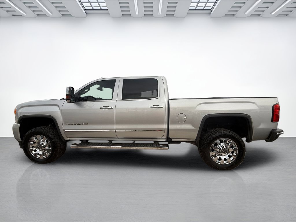 Used 2019 GMC Sierra 2500 Denali w/ Duramax Plus Package AWD/4WD image 8