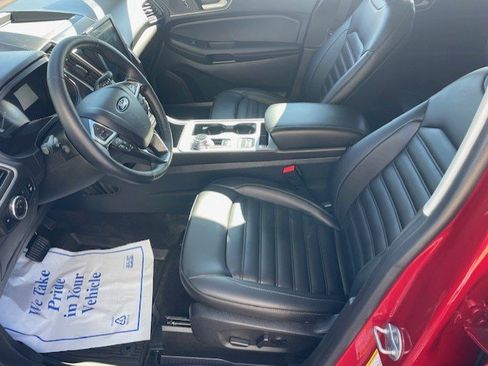 Used 2024 Ford Edge SEL w/ Convenience Package AWD/4WD image 4