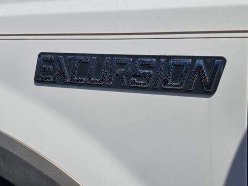 Used 2003 Ford Excursion Eddie Bauer RWD image 3