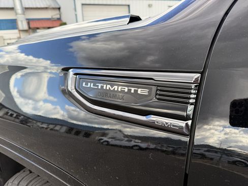 Used 2023 GMC Sierra 1500 Denali Ultimate AWD/4WD image 9