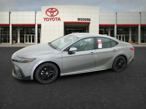 New 2026 Toyota Camry SE image 8