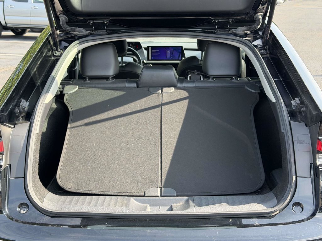 Certified 2023 Toyota Prius XLE FWD image 14