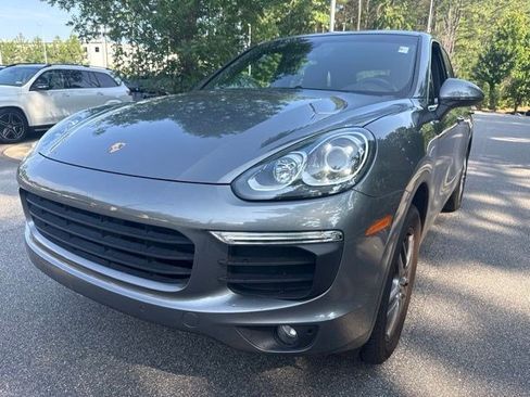 Used 2016 Porsche Cayenne AWD/4WD image 9