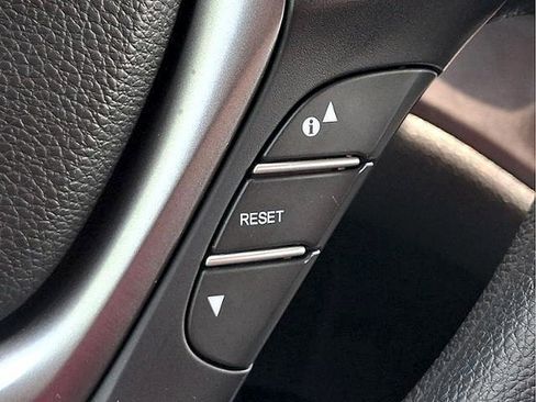 Used 2017 Honda Pilot LX image 21