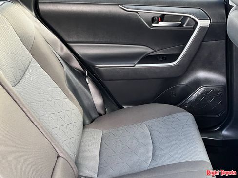 Certified 2025 Toyota RAV4 XLE FWD image 15