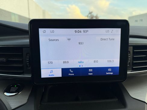 Used 2020 Ford Explorer XLT w/ Equipment Group 202A RWD image 24