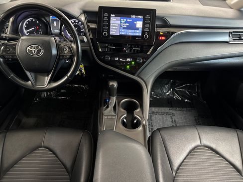 Used 2023 Toyota Camry SE image 13