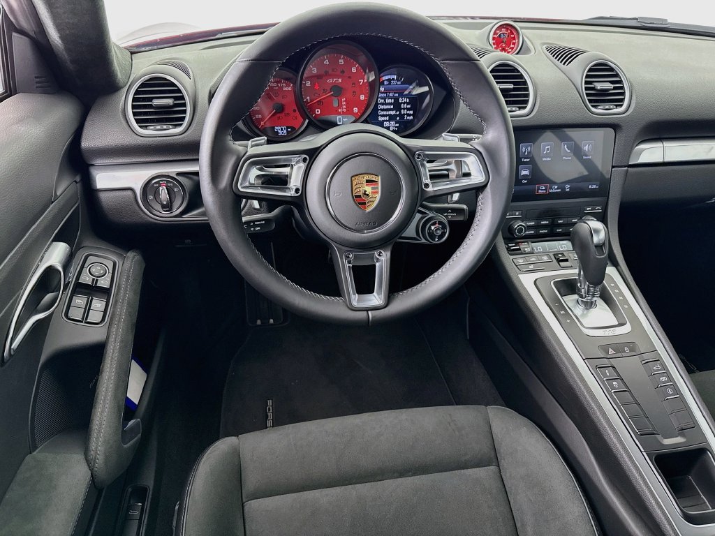 Certified 2025 Porsche 718 Cayman GTS RWD image 25