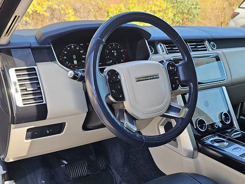 Used 2019 Land Rover Range Rover Long Wheelbase Supercharged AWD/4WD image 16