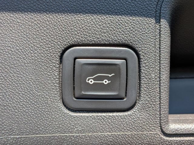 Used 2020 GMC Terrain Denali w/ Denali Premium Package AWD/4WD image 31