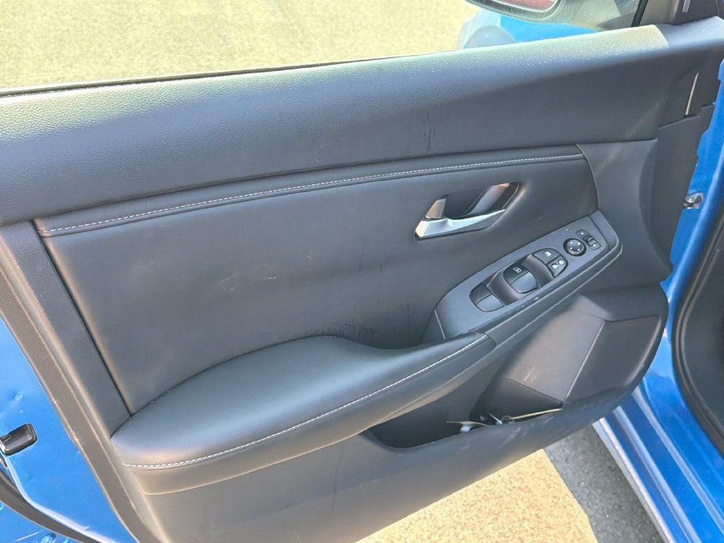 Used 2024 Nissan Sentra SV FWD image 10