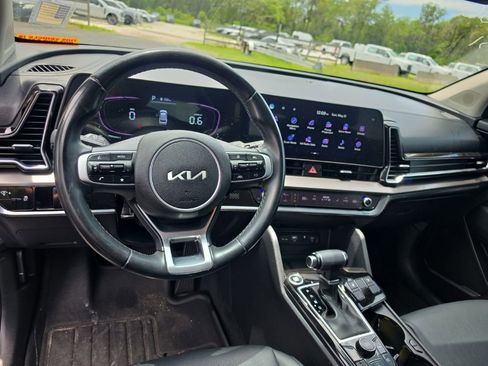 Used 2023 Kia Sportage EX FWD image 10