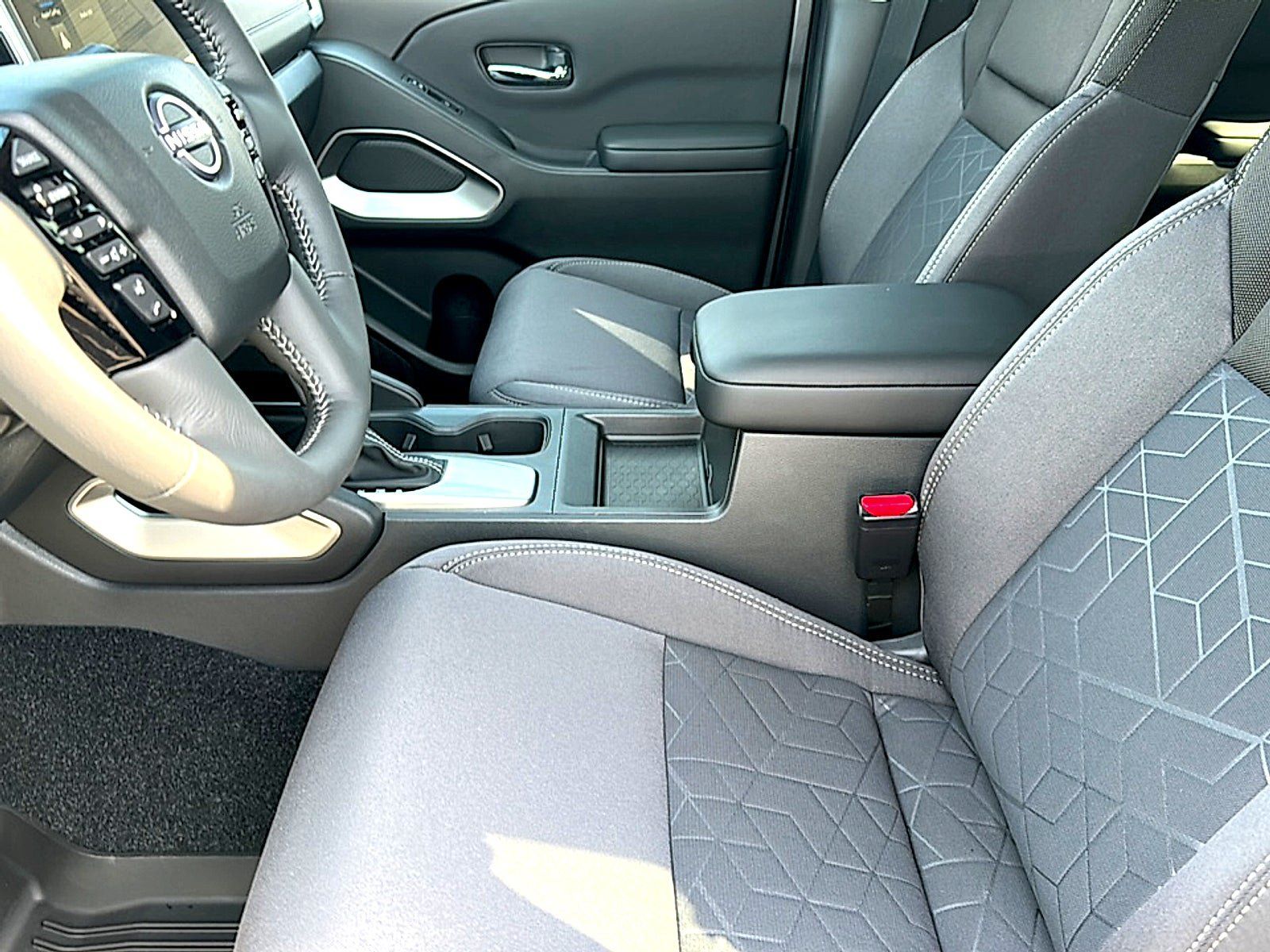 New 2027 Nissan Frontier SV w/ All-Weather Content Package RWD image 10