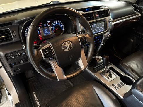 Used 2014 Toyota 4Runner Limited image 29
