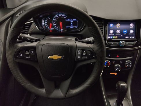 Used 2020 Chevrolet Trax LS w/ Tint and Cruise Package FWD image 22