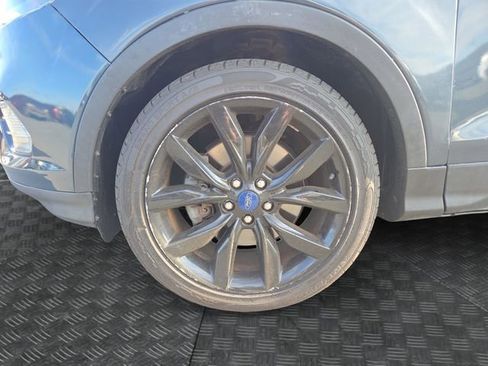 Used 2019 Ford Escape SE image 33