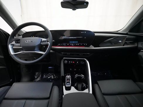 Certified 2025 Audi Q5 Premium Plus w/ Premium Plus AWD/4WD image 5