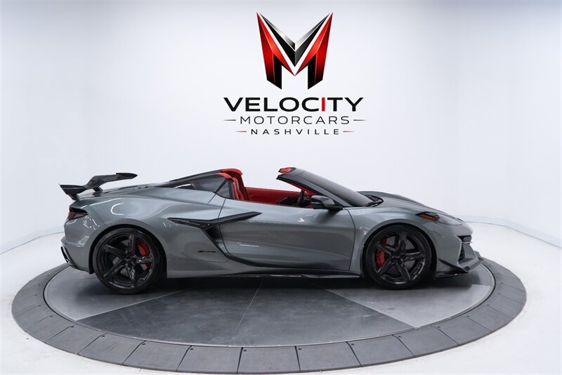 Used 2023 Chevrolet Corvette Z06 w/ Z07 Performance Package RWD image 13