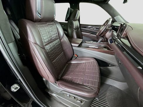 Used 2021 Cadillac Escalade Sport Platinum image 32